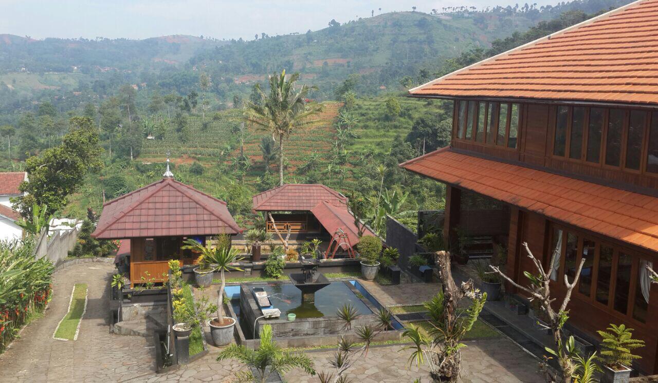 Rumah Villa Mekarmanik Bandung Jawa Barat - Regina Realty