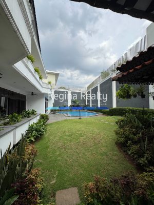 Rumah Disewakan Pondok Indah $6000/bulan Luas 900-an m2 Swimming Pool